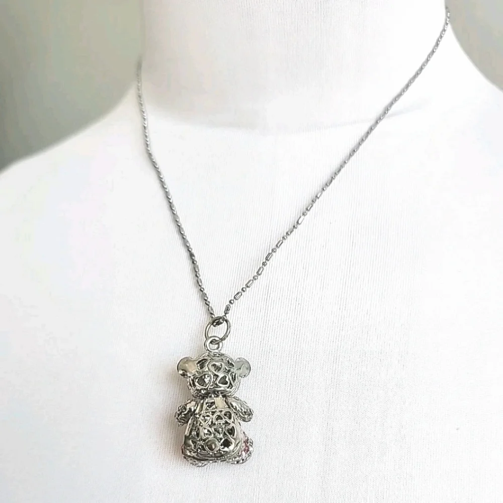 Silver-toned Chrystal/Rhinestone Teddy Bear Pendant Necklace With Movable Head S